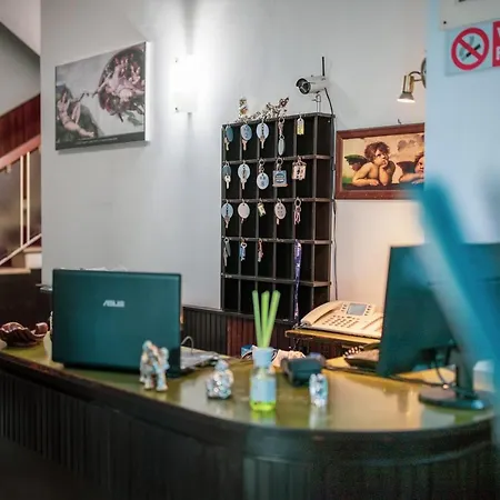 Hotel Hotel New Burlamacco 2*