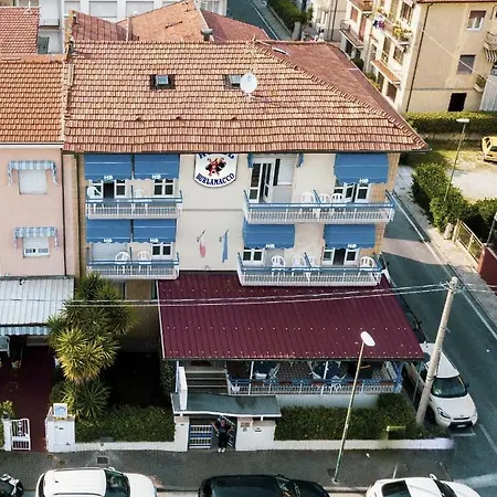 Burlamacco Hotel
